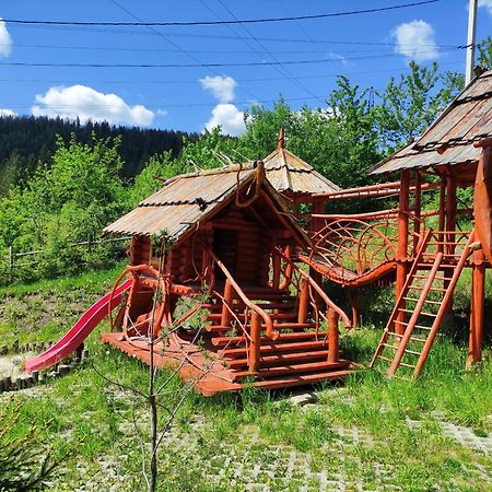Дерев'Яний Котедж "Казка" Jaremče Exteriér fotografie